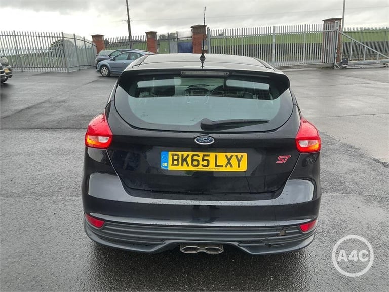 2015 Ford Focus 2.0 TDCi 185 ST-2 5dr HATCHBACK DIESEL Manual