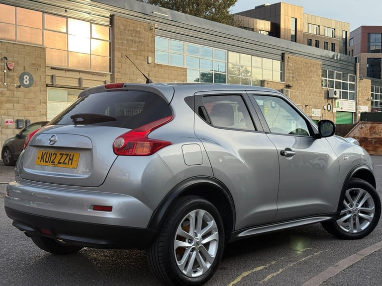 2012 Nissan Juke 1.6 Acenta 5dr [Premium Pack] HATCHBACK PETROL Manual