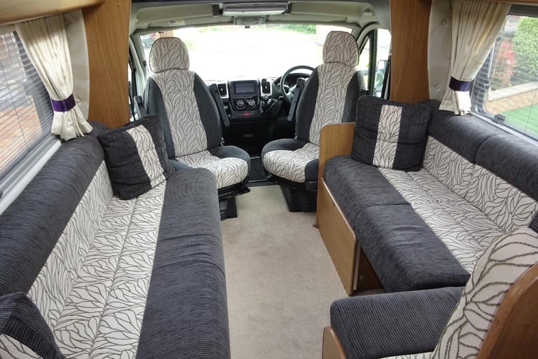 Autotrail Chieftain 2012 4 Berth 4 Belt Fixed Bed Motorhome For Sale