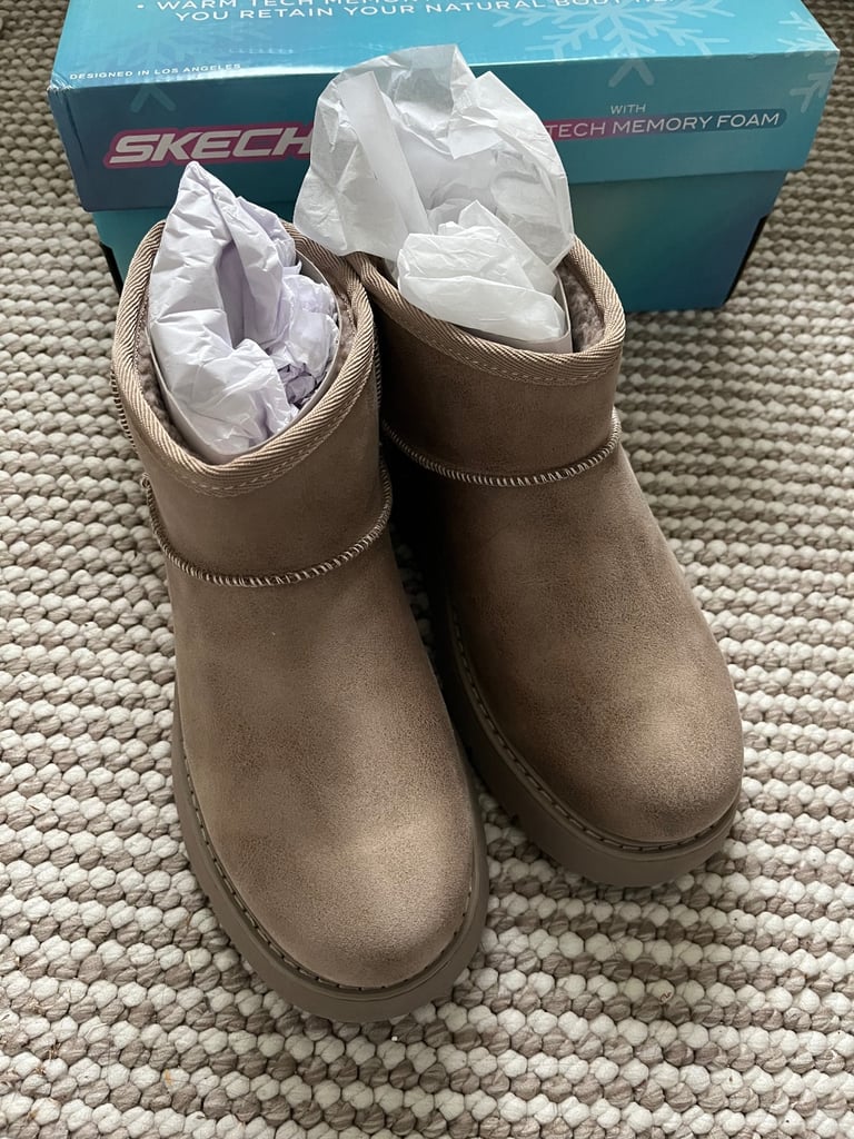 Skechers ultra mini boot - brand new 5
