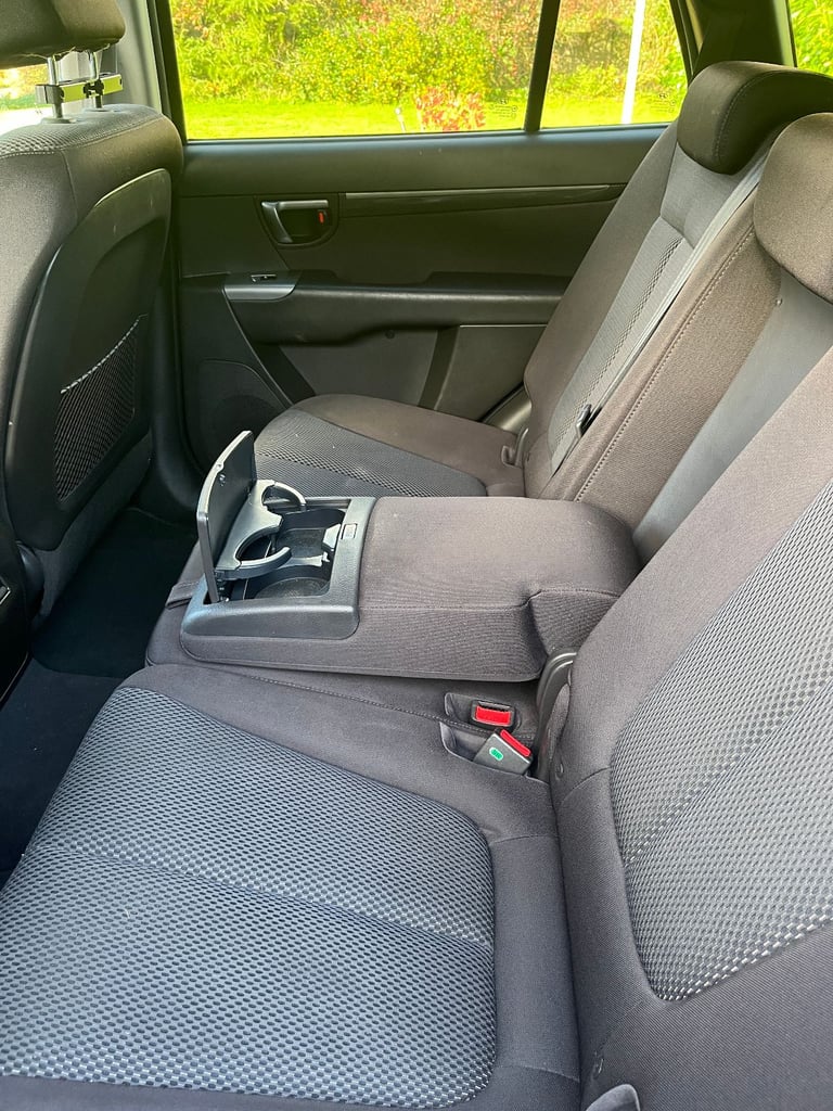 Hyundai, SANTA FE, Style, CRDi, Estate, 4WD, 7 seats, 2011 (61), Manual, 2199 (cc), 5 doors