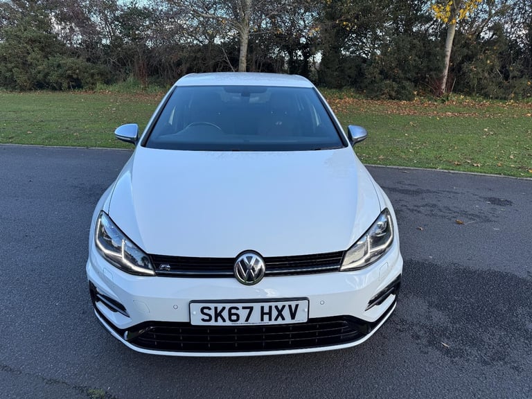Volkswagen Golf " R " 310 BHP / D.S.G AUTO / 4 MOTION / NEW 19 INCH ALLOYS