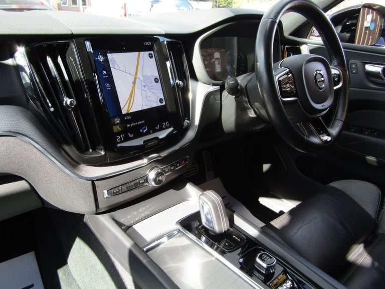 2020 69 VOLVO XC60 2.0 B4 MHEV R-DESIGN SUV 5DR DIESEL HYBRID AUTO AWD EURO 6 (S