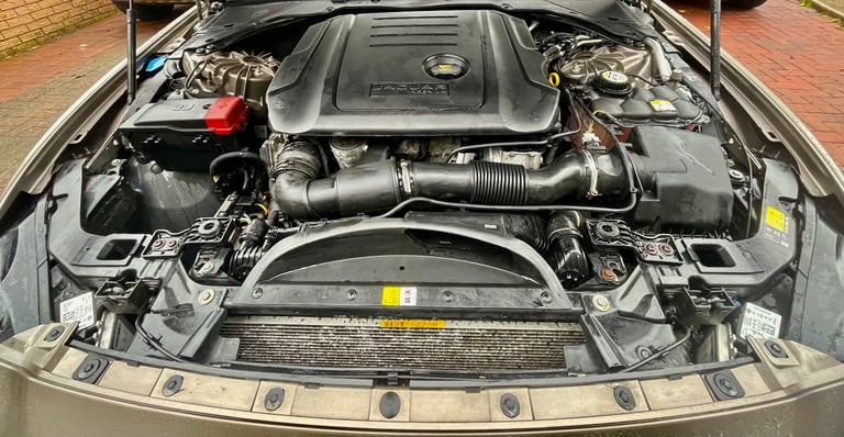 Jaguar xe 2016 Automatic full MOT 