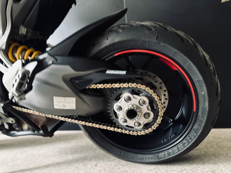 STUNNING 2020/20 DUCATI MULTISTRADA 1260 S GRAND TOUR MOTORCYCLE 