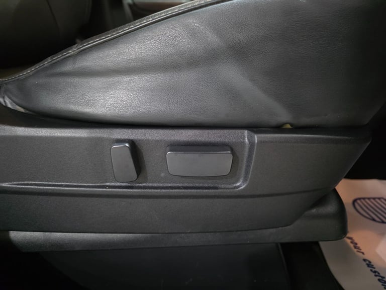 2019 Mitsubishi Outlander 2.4h TwinMotor 13.8kWh 4h CVT 4WD Euro 6 (s/s) 5dr ESTATE Petrol/Electr...