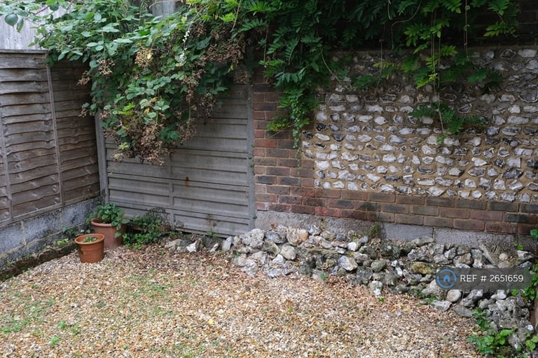 2 bedroom house in St. Swithuns Terrace, Winchester, SO23 (2 bed) (#2651659)