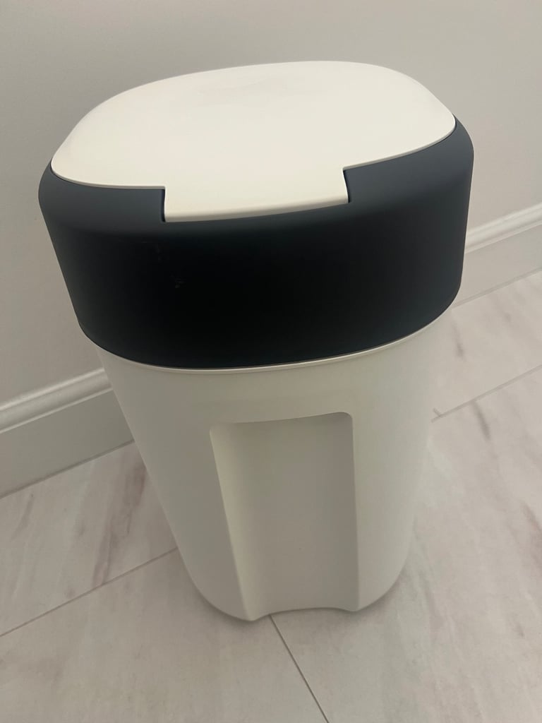 Tommee tippee nappy bin