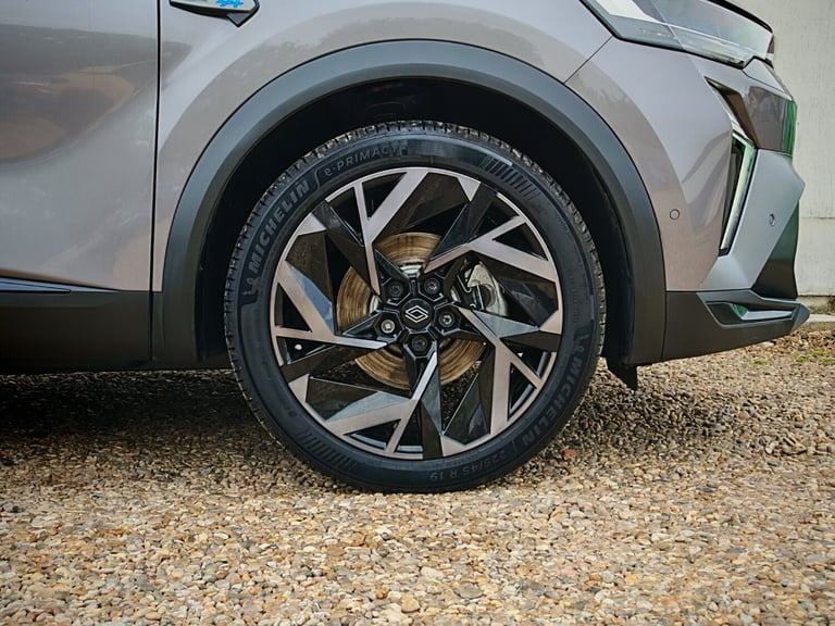 2025 Renault Captur 1.6 E-Tech Full Hybrid 145 Esprit Alpine 5dr Auto Hatchback Hybrid Automatic