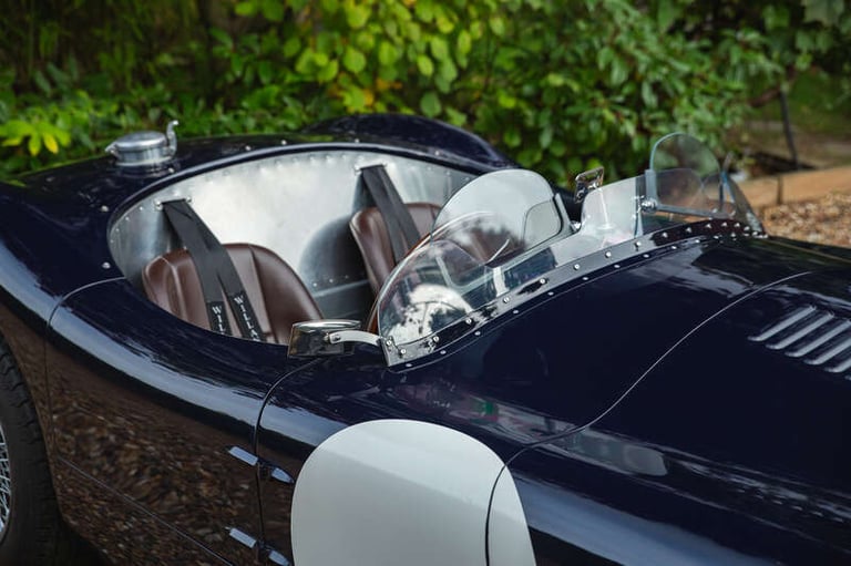 2022 REALM C-TYPE REALM SALOON PETROL Manual