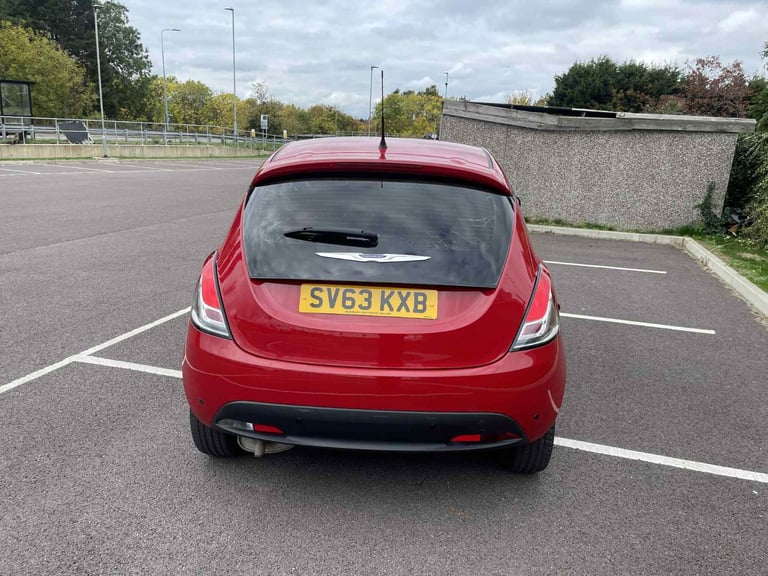 Chrysler, YPSILON, Hatchback, 2013, Manual, 1242 (cc), 5 doors