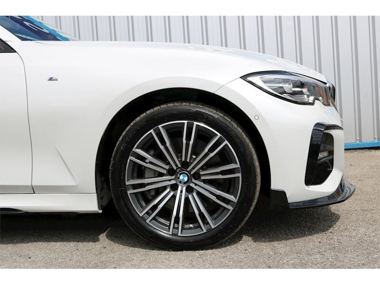 2019 BMW 3 Series 330e M Sport Saloon HYBRID Automatic