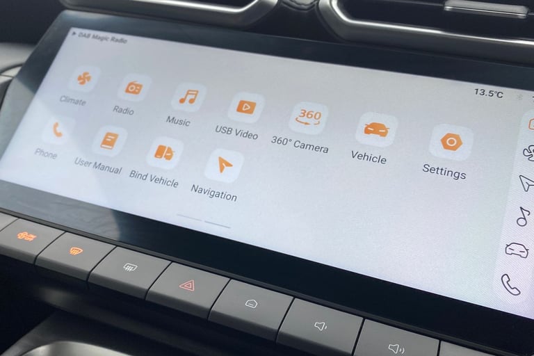 2025 MG MG ZS 106600 Hatchback Hybrid Automatic