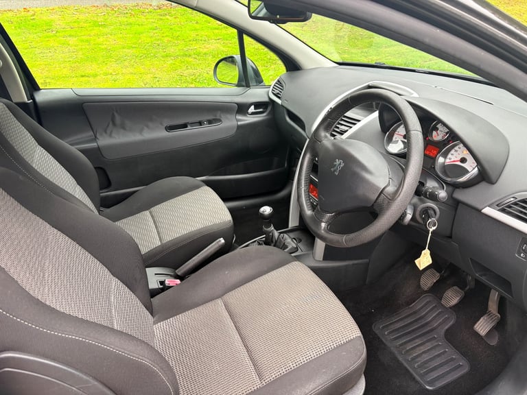 Peugeot, 207, Hatchback, 2010, Manual, 1397 (cc), 3 doors