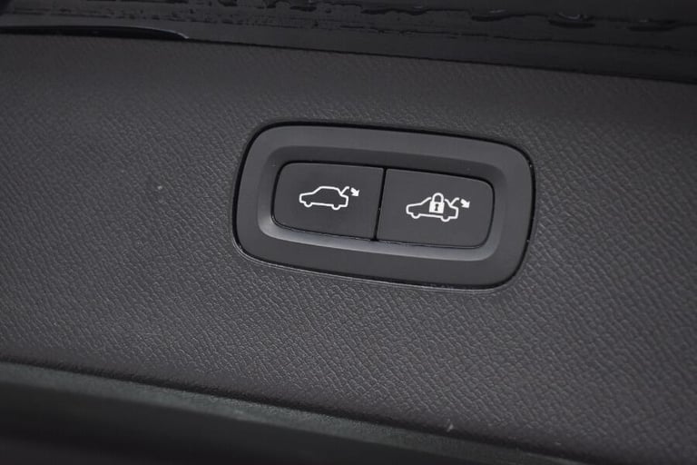 2021 Volvo XC90 2.0 B5 Mhev Inscription Suv 5dr Diesel Auto 4wd Euro 6 (s/s) (235 Ps) ESTATE Dies...