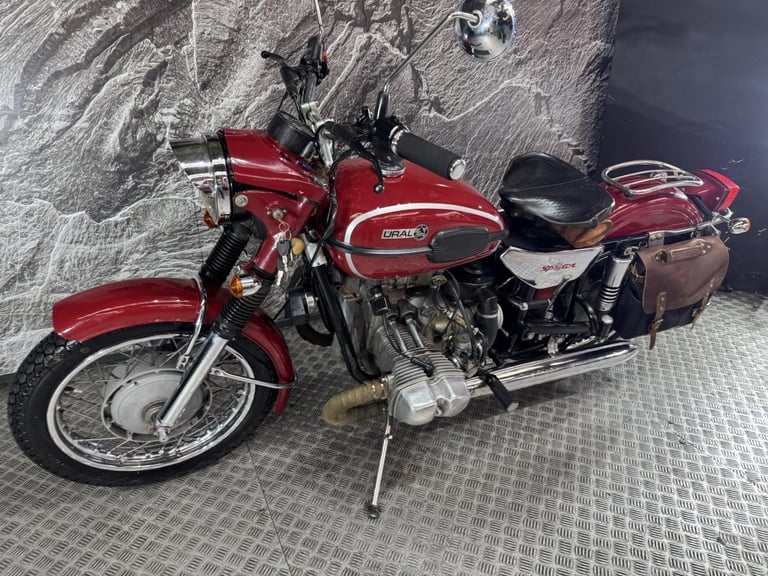URAL RED STAR 750 2002