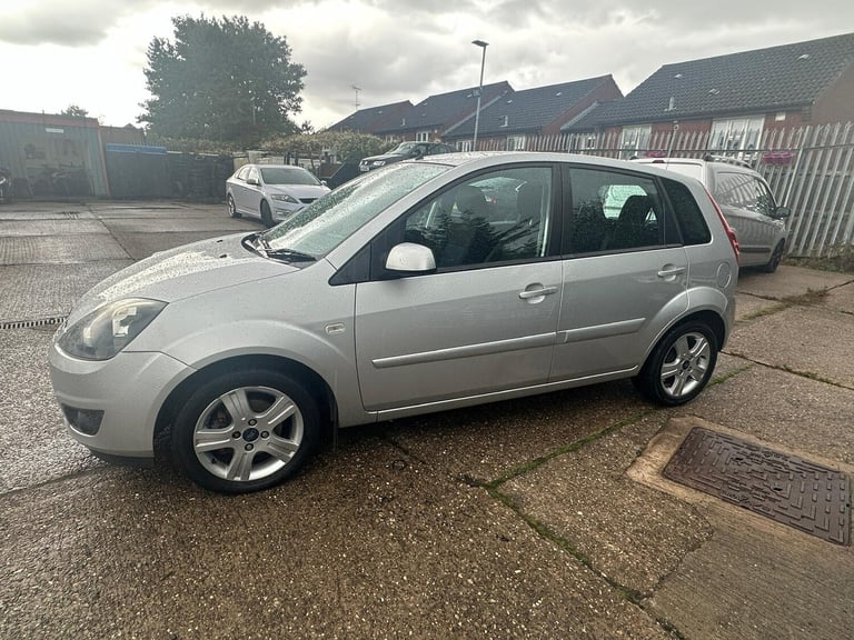 Ford Fiesta 1.4 Zetec Climate 5dr Petrol Manual - Image 11