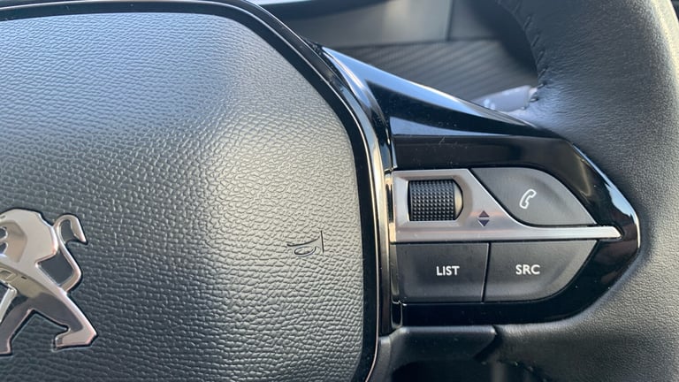 2021 Peugeot 2008 50kWh Allure Premium SUV 5dr Electric Auto (136 ps) SUV Electric Automatic