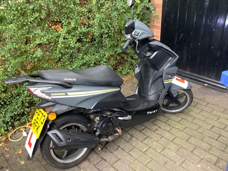 Sinnis, TWIST, 2023, 50 (cc)