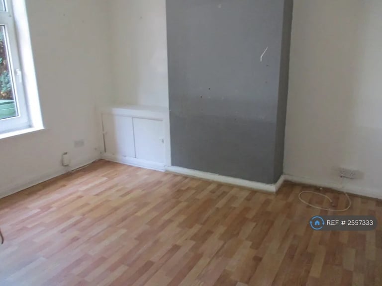 2 bedroom house in Church Street, Westhoughton, Bolton, BL5 (2 bed) (#2557333)