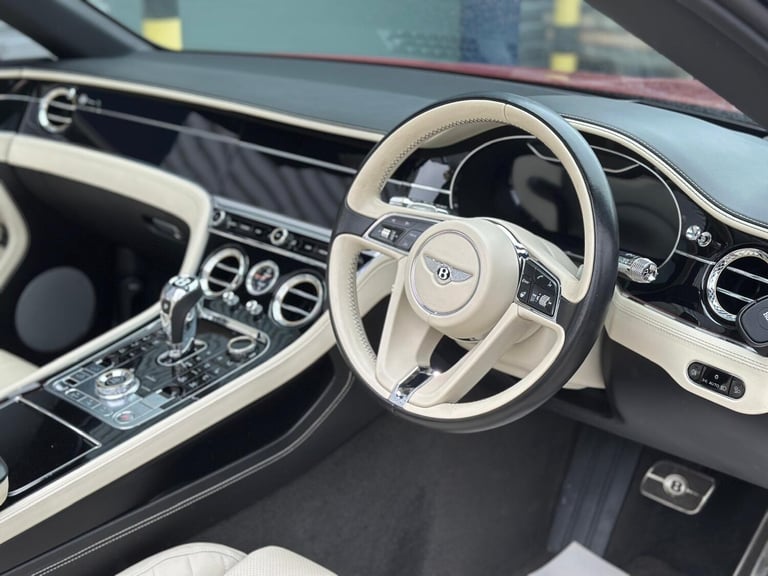 2020 (70) BENTLEY CONTINENTAL GTC 4.0 V8 2dr Auto