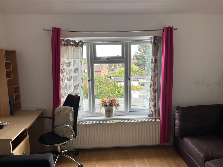 Lovely one bedroom flat to let in Whetstone N20 (please read ad)