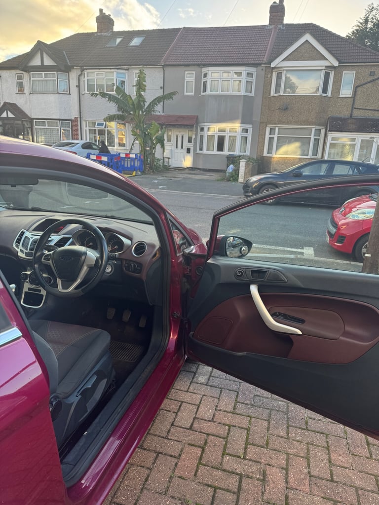 Ford, FIESTA, Hatchback, 2009, Manual, 1242 (cc), 3 doors