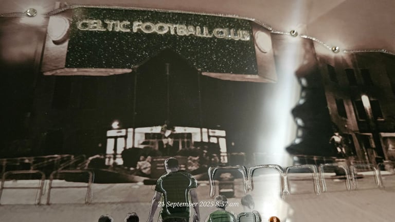 Celtic fc, large picture, mirror edge. 
