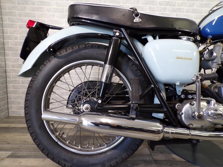 1960 TRIUMPH T120 BONNEVILLE Azure Blue Pearl Grey Fully Restored Rare Exclus...