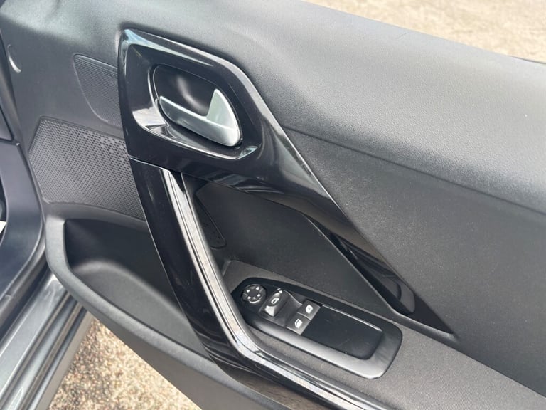 2014 Peugeot 208 1.4 e-HDi Active Hatchback 5dr Diesel EGC Euro 5 (s/s) (70 ps) Hatchback Diesel ...