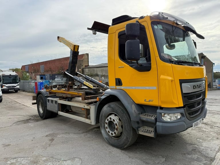 2019 DAF TRUCKS LF hook loader  NA Diesel Manual
