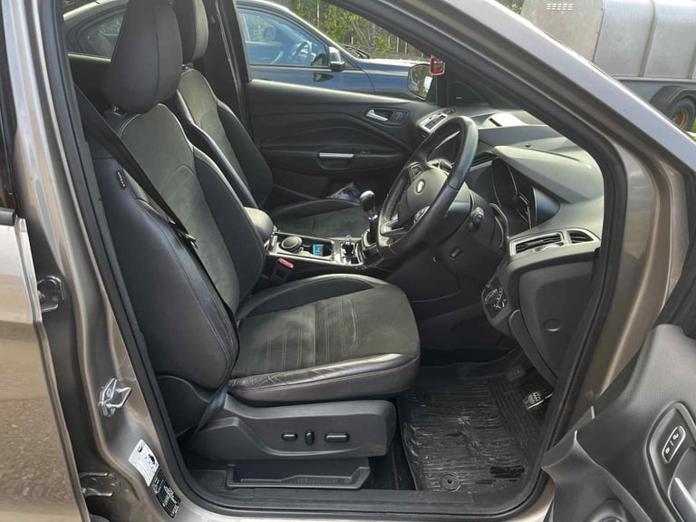 Ford, KUGA, Hatchback, 2019, Manual, 1997 (cc), 5 doors