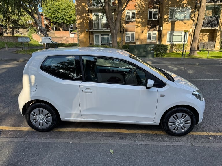 2014 Volkswagen up! 1.0 Move Up 3dr HATCHBACK Petrol Manual