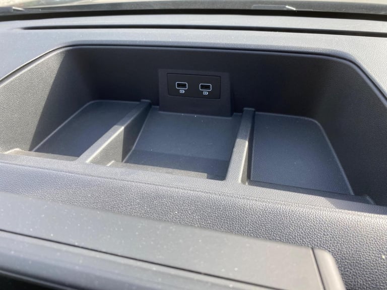 2025 Renault Trafic Campervan 4Belts,4Berth