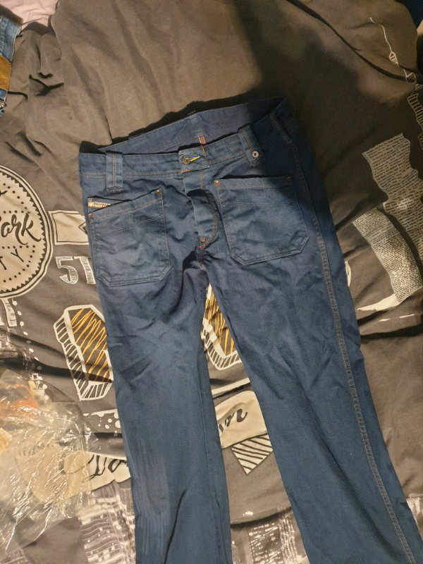 Diesel men Jeans 30 inch waist,ideal for causal or formal 