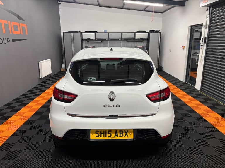 2015 Renault Clio 1.2 16V Dynamique MediaNav 5dr HATCHBACK Petrol Manual