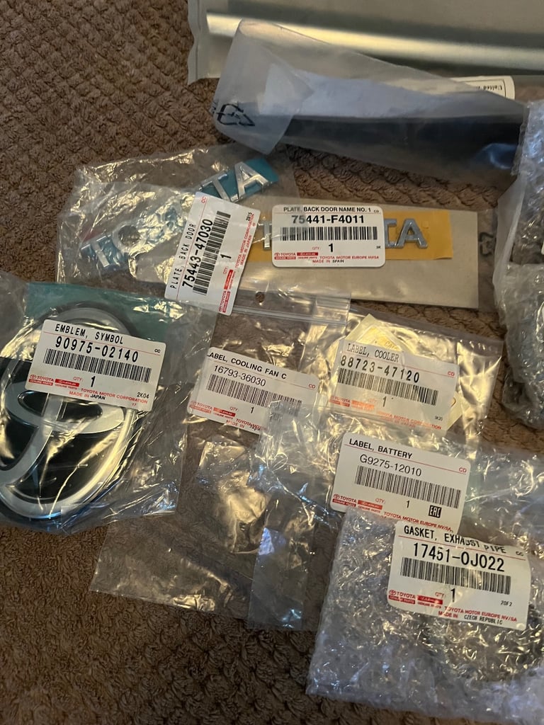 Genuine Toyota Car parts New Lot 4