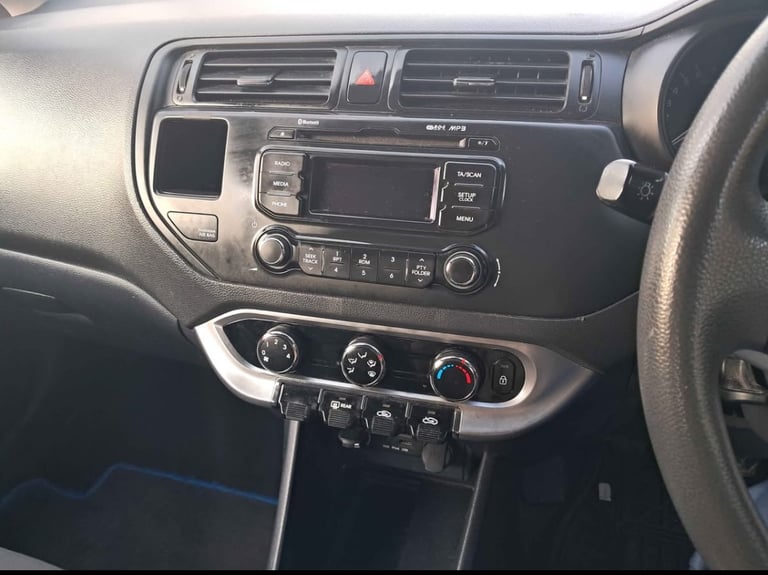 Kia, RIO, Hatchback, 2015, Manual, 1248 (cc), 5 doors