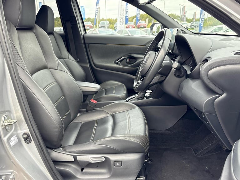 2022 Toyota Yaris 1.5 Hybrid Premiere Edition 5dr CVT Estate Hybrid Automatic