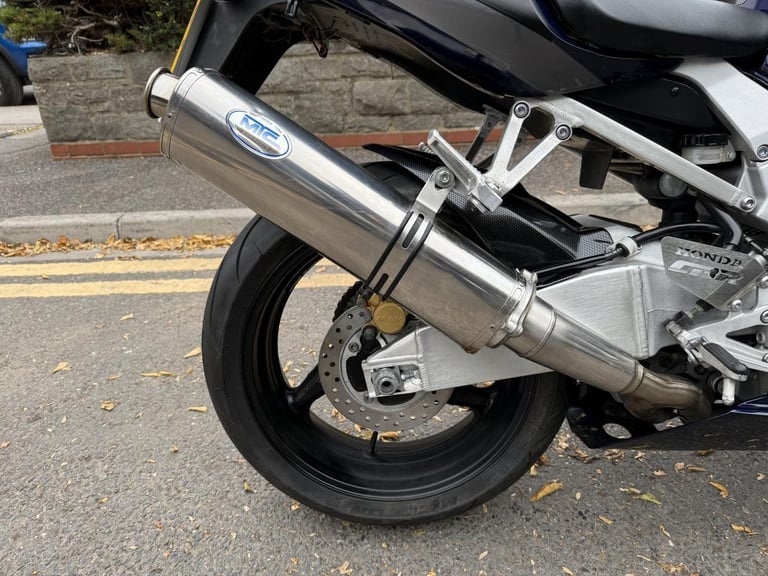 HONDA CBR900RR FIREBLADE 2002