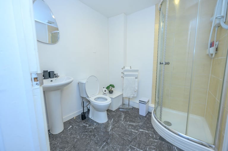 Long term stays Free parking Broadgreen Liverpool