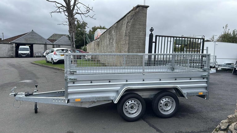 BRAND NEW 10FT x 5FT TWIN AXLE NIEWIADOW TRAILER WITH 40CM MESH 750KG