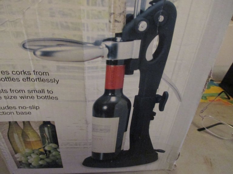 LE GOURMET CHEF STANDING CORKSCREW