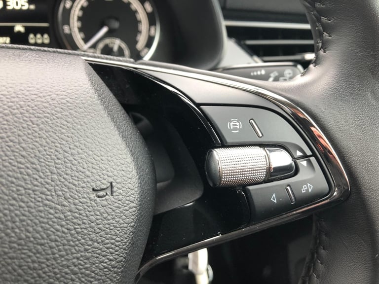 2021 Skoda Kamiq 1.0 TSI SE SUV 5dr Petrol Manual Euro 6 (s/s) (95 ps) HATCHBACK Petrol Manual