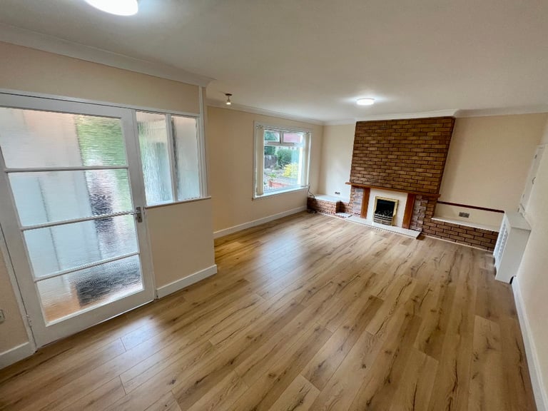 3 bedroom house in Niddry Road, Winchburgh, West Lothian, EH52 6SA