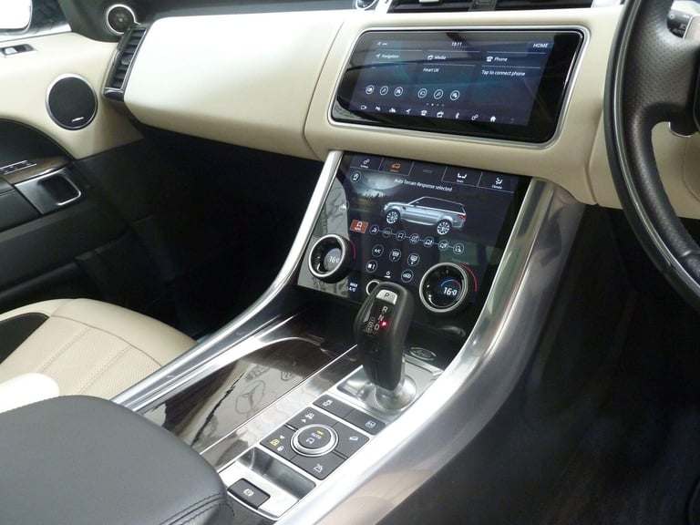 2020 Land Rover Range Rover Sport 2.0 P400e 13.1kWh HSE Dynamic SUV 5dr Petrol Plug-in Hybrid Aut...