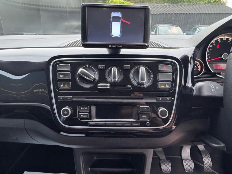  Volkswagen up! 1.0 High up! Euro 5 3dr Petrol Manual