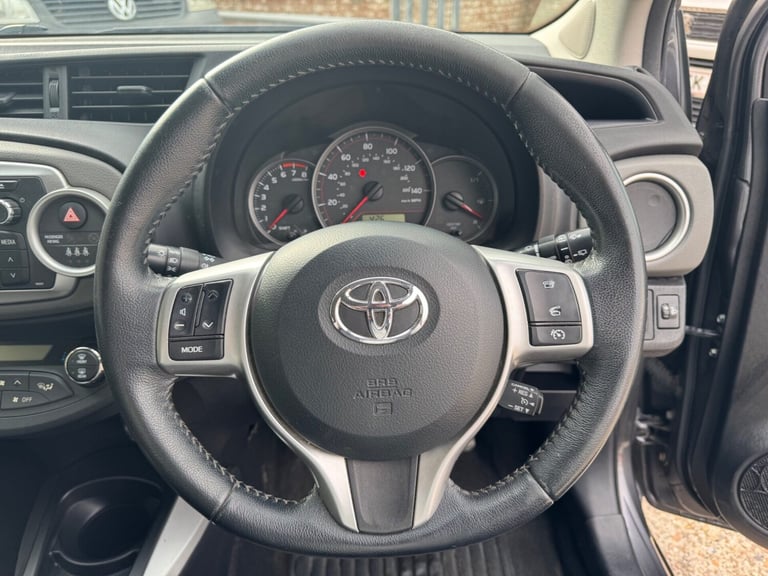 2014 Toyota Yaris 1.33 VVT-I ICON PLUS Hatchback Petrol Manual