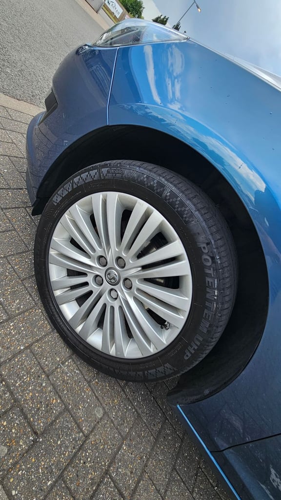 Vauxhall, ASTRA, Hatchback, 2015, Manual, 1598 (cc), 5 doors