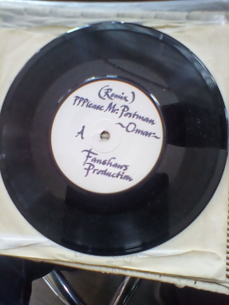 OMAR ,MR POSTMAN, 7 INCH VINYL SINGLE ,. 